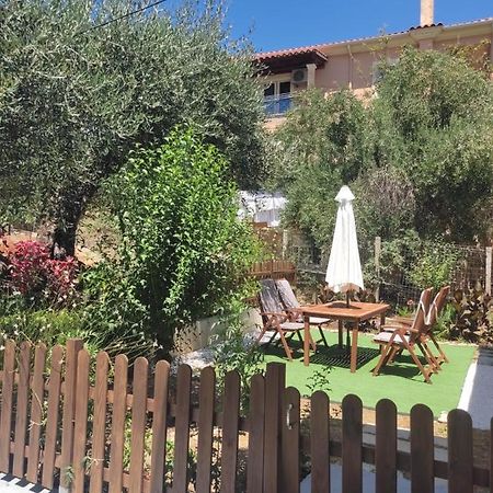 Apostolos & Eleni Family Apartments Perama  Bagian luar foto