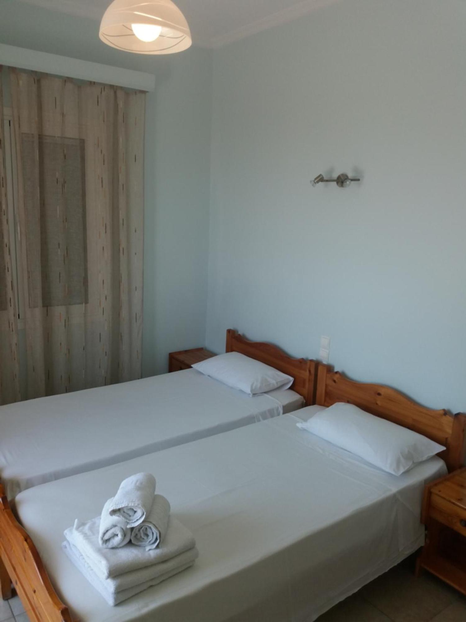 Apostolos & Eleni Family Apartments Perama  Bagian luar foto