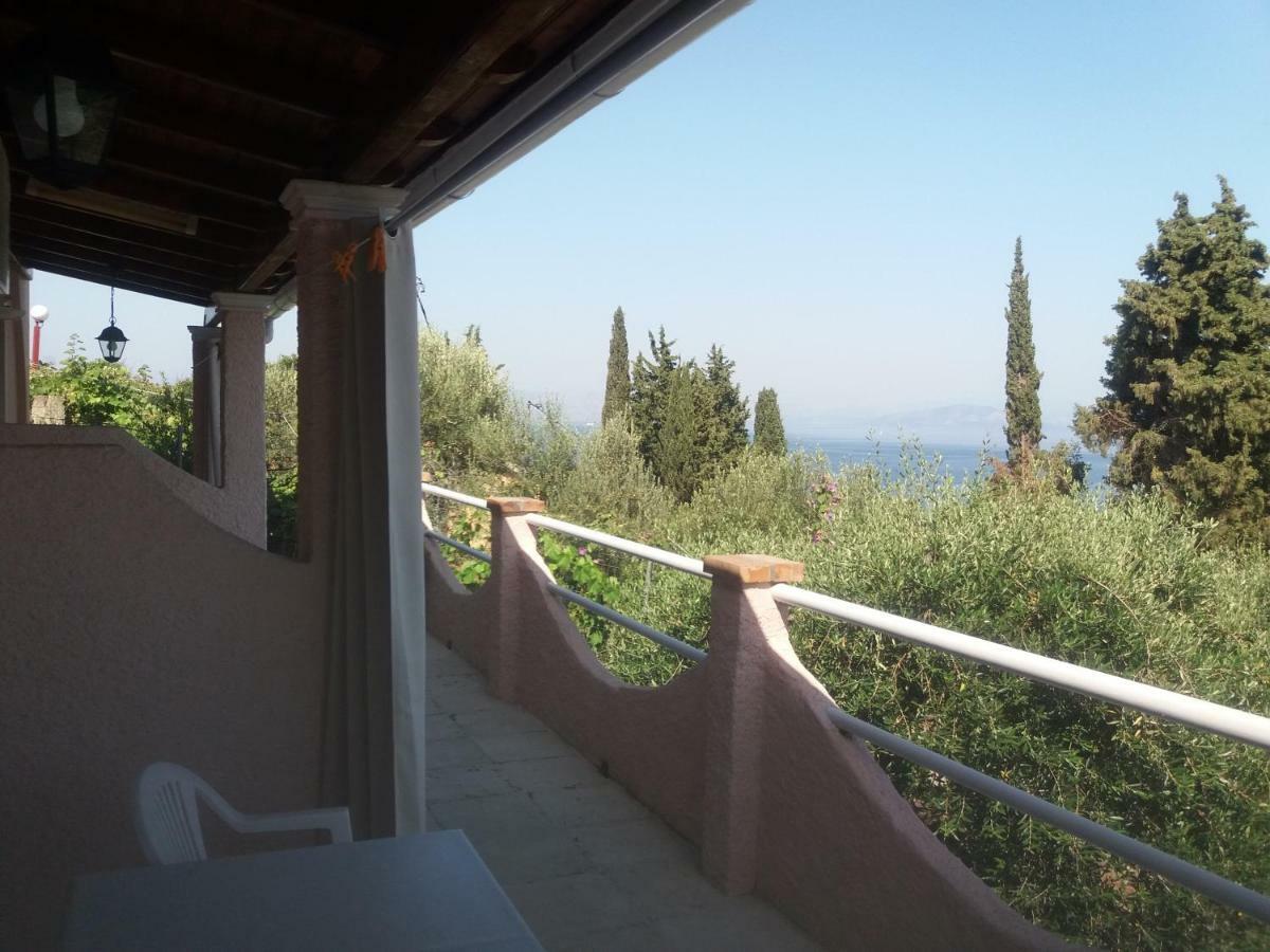 Apostolos & Eleni Family Apartments Perama  Bagian luar foto